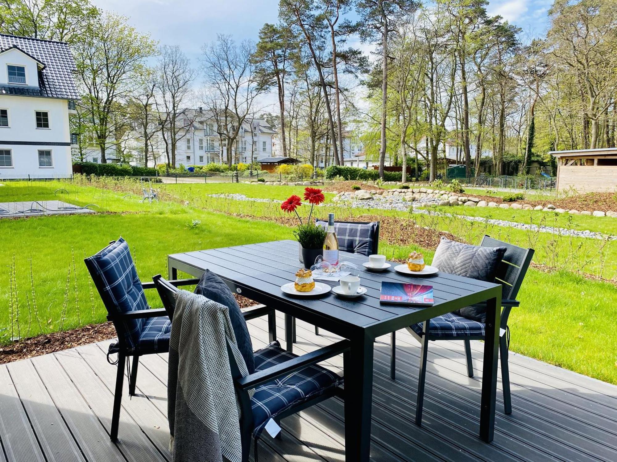 Ferienwohnung Auszeit In Den Parkvillen Carlota Und Candela Baabe Exterior foto